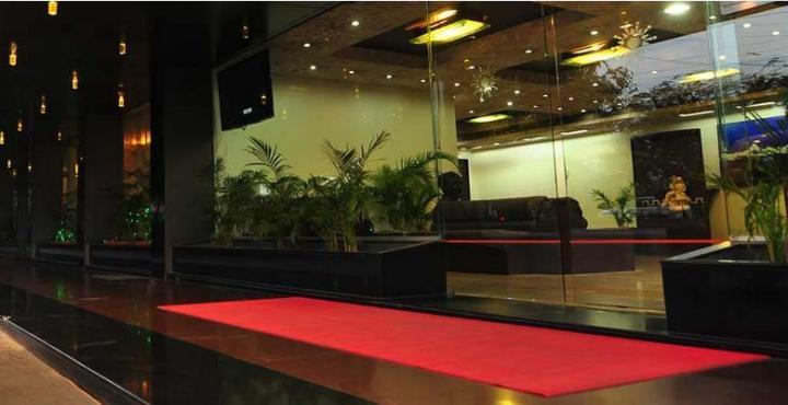 Infiniti Hotel And Spa Indore Dış mekan fotoğraf