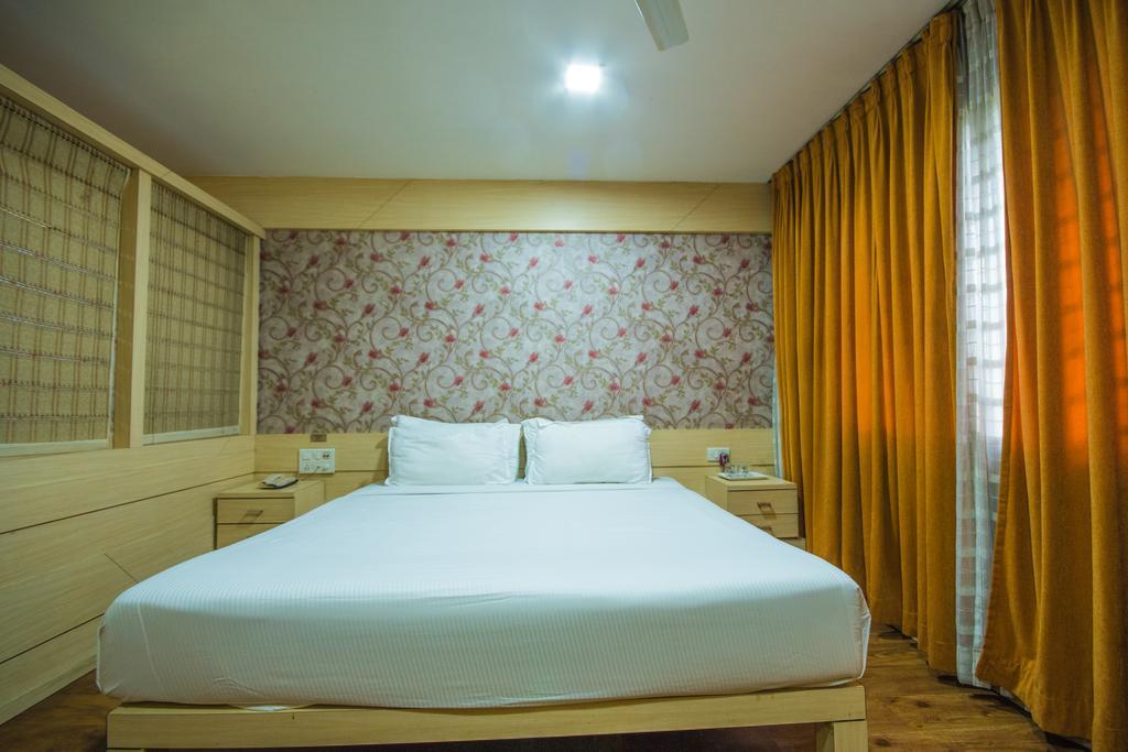 Infiniti Hotel And Spa Indore Dış mekan fotoğraf