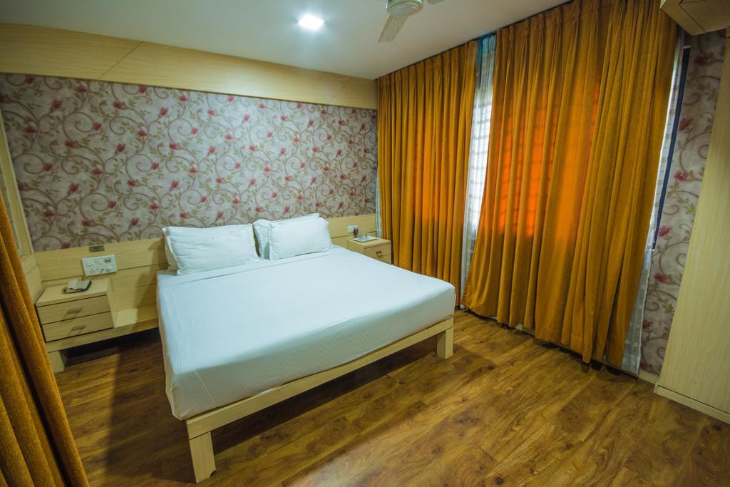 Infiniti Hotel And Spa Indore Dış mekan fotoğraf