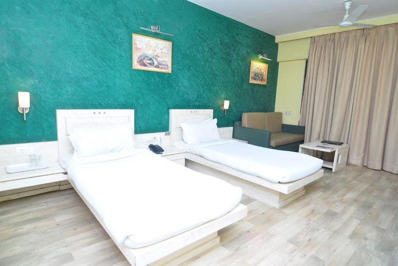 Infiniti Hotel And Spa Indore Dış mekan fotoğraf