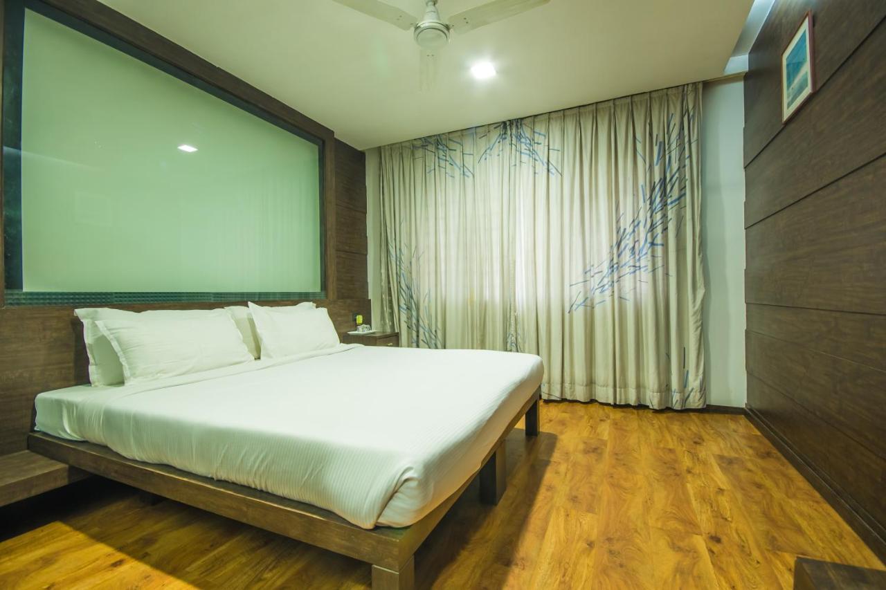 Infiniti Hotel And Spa Indore Dış mekan fotoğraf